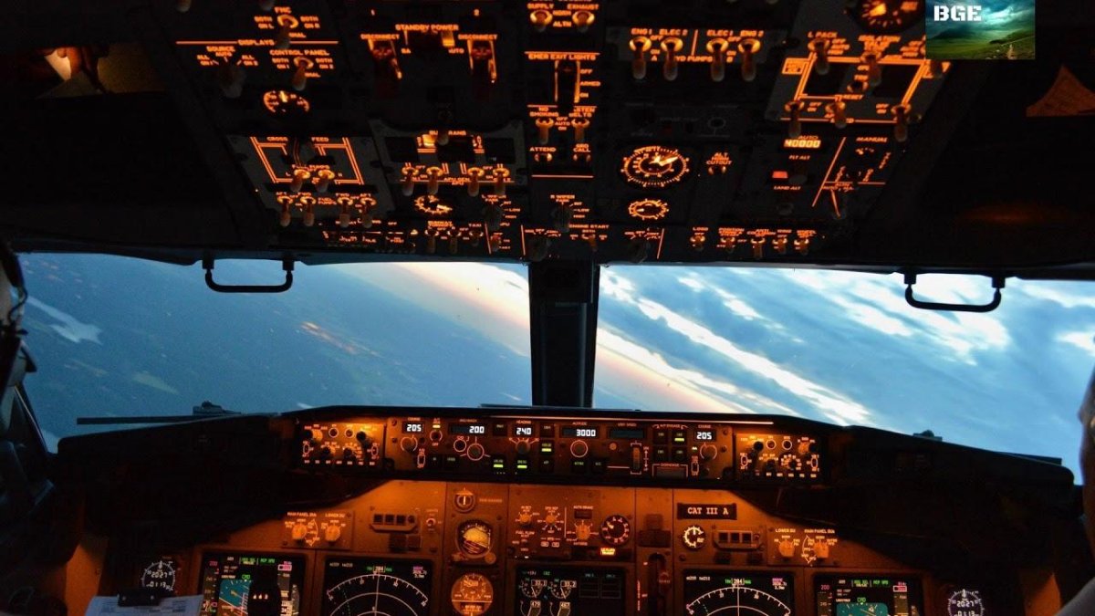 Кабина Boeing 737 ng