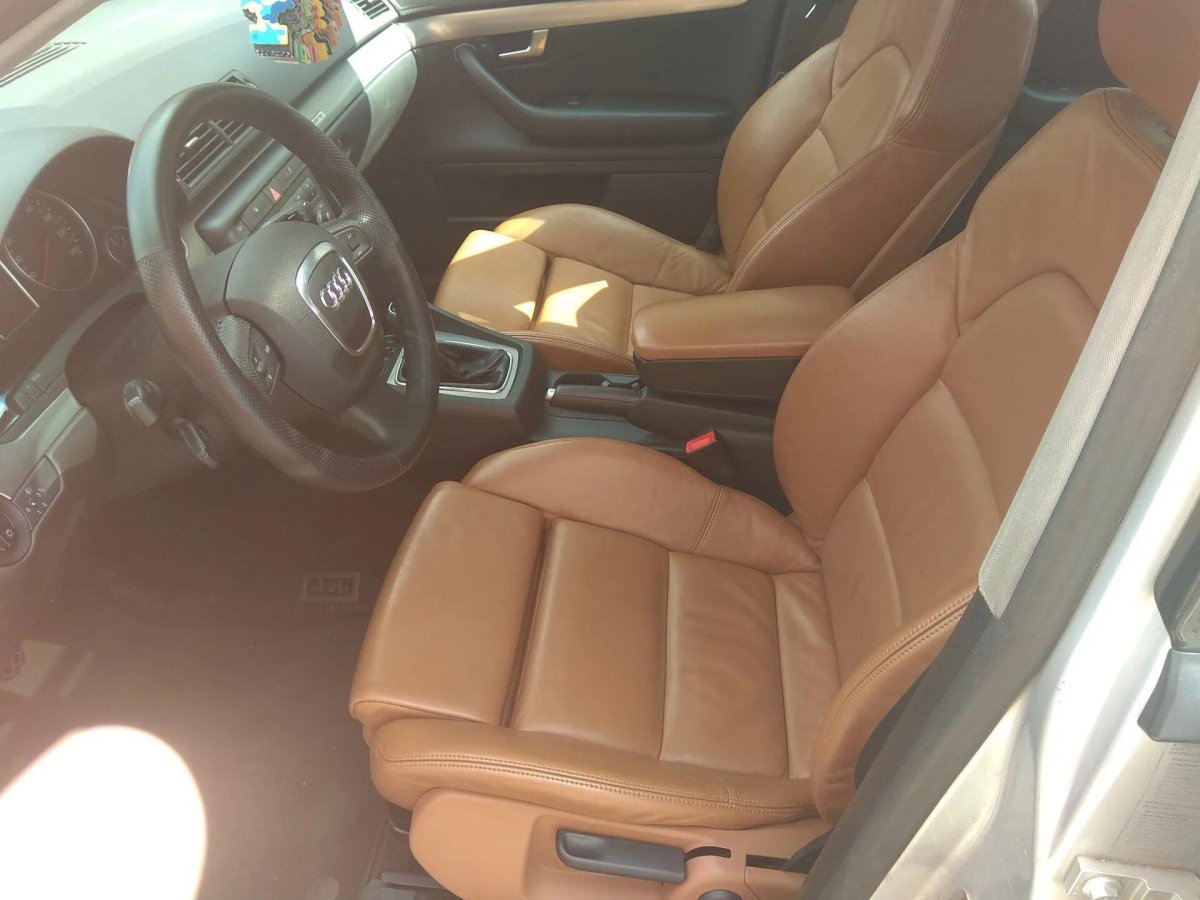 Ауди а4 с коричневым салоном