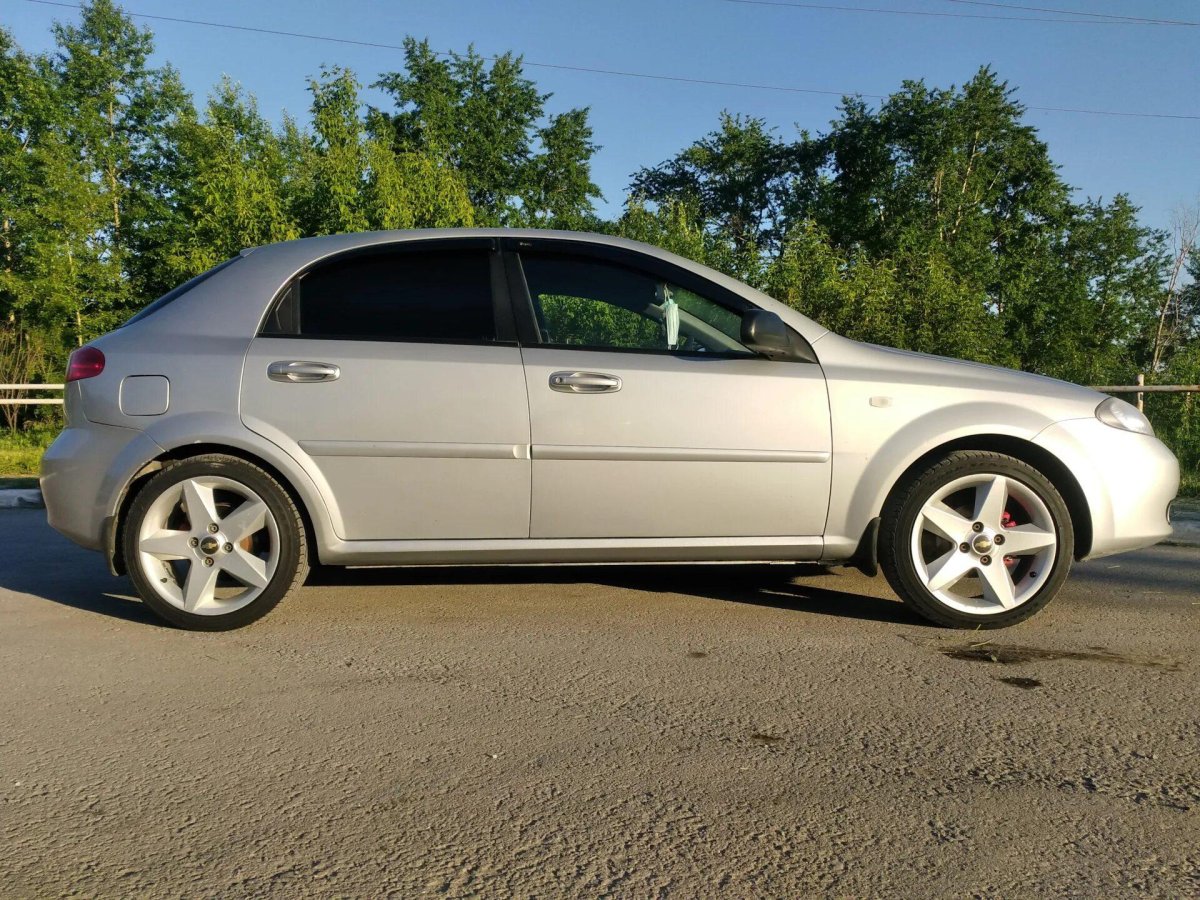Chevrolet Lacetti на 17 дисках