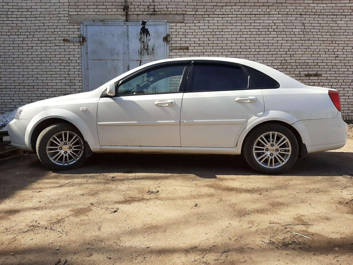 Лачетти седан r16