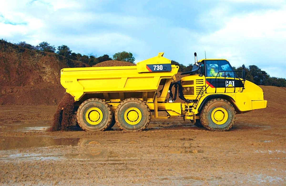Caterpillar 730