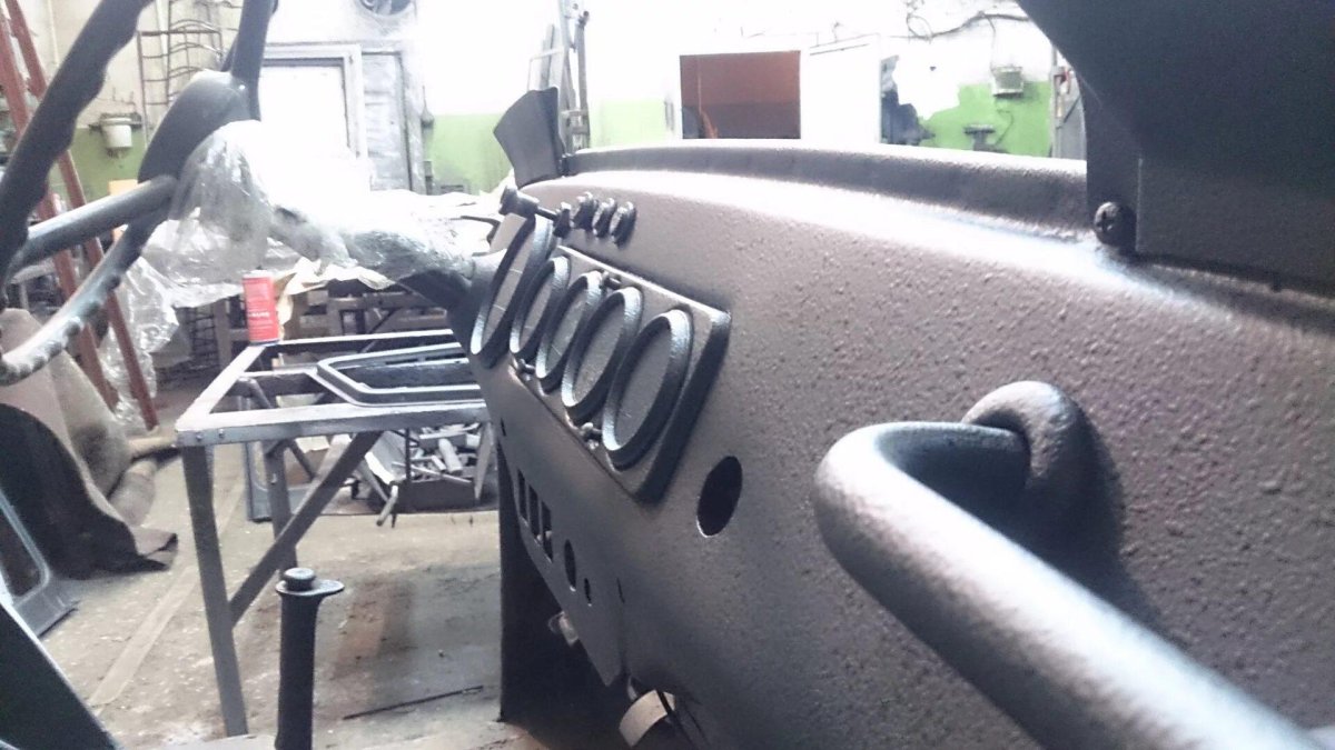 Покраска панели УАЗ 469