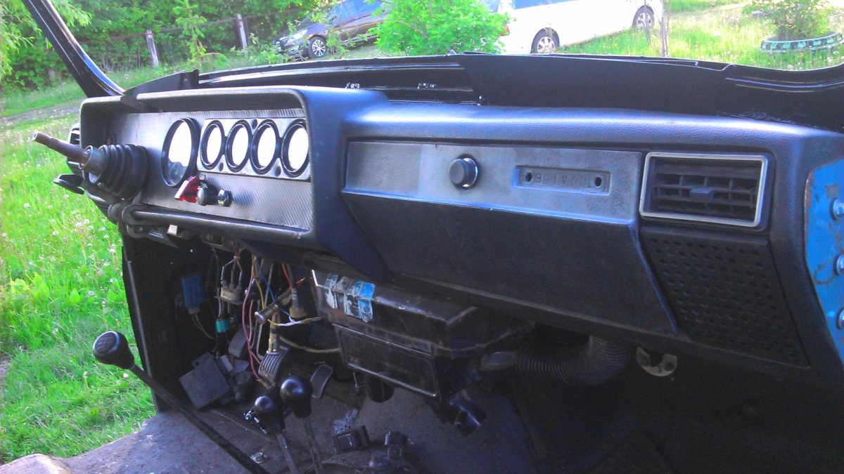 Панель от ВАЗ 2107 на УАЗ
