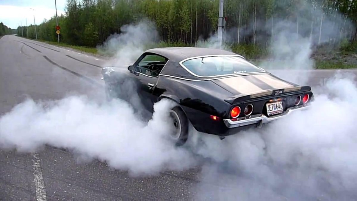 Chevrolet Camaro бернаут