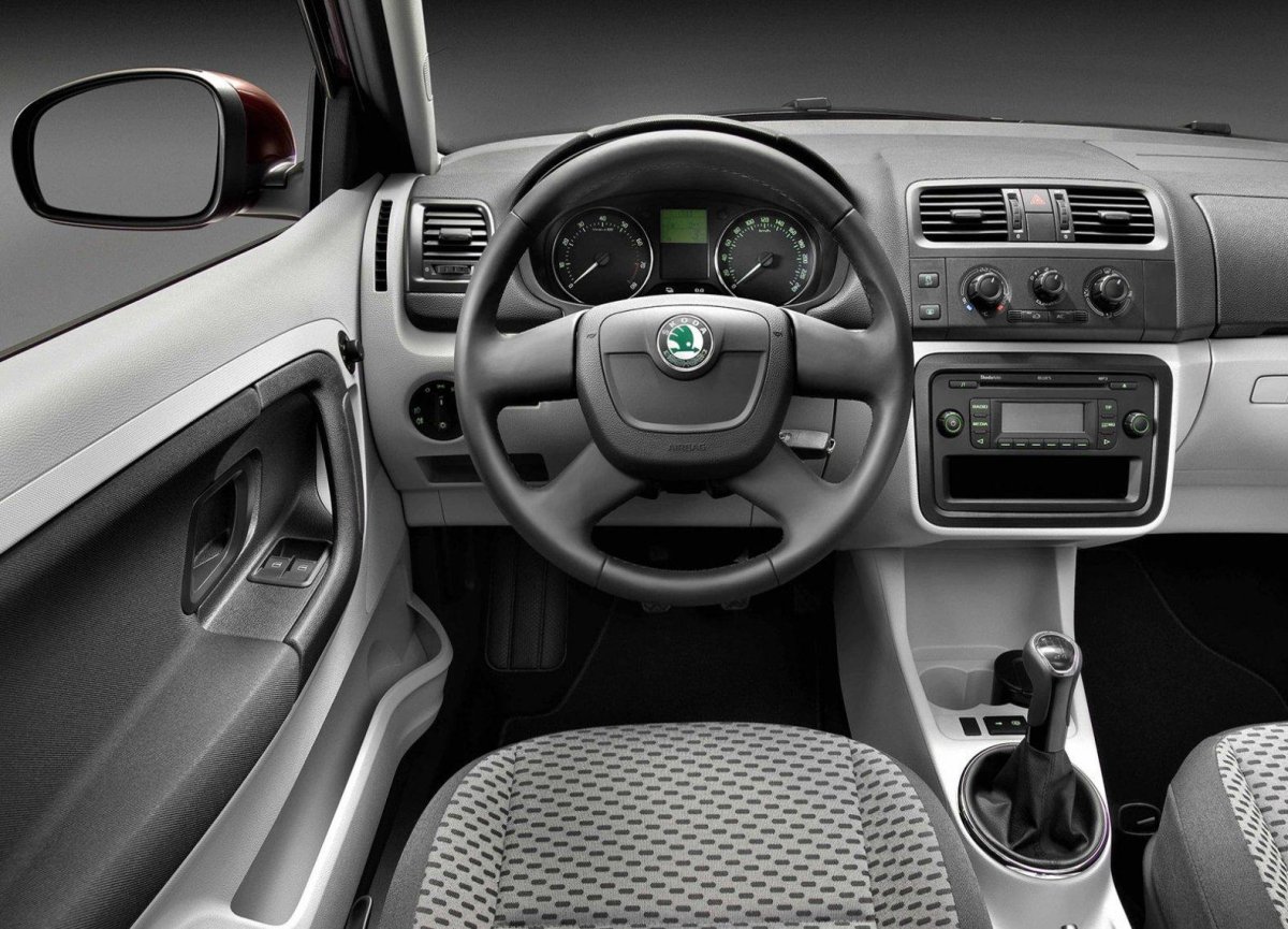 Skoda Fabia 1 салон