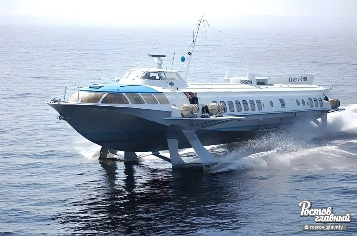 Комета теплоход