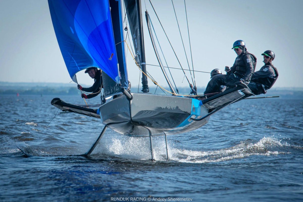 Парусный спорт