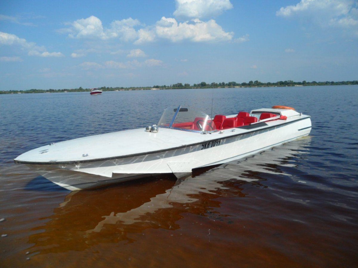 Катер стрела Волга 343