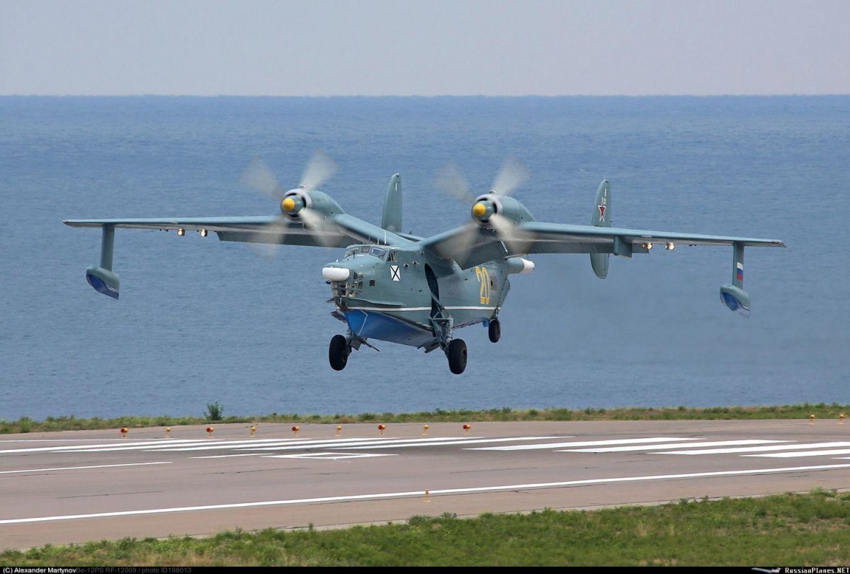 Самолёт амфибия бе-12
