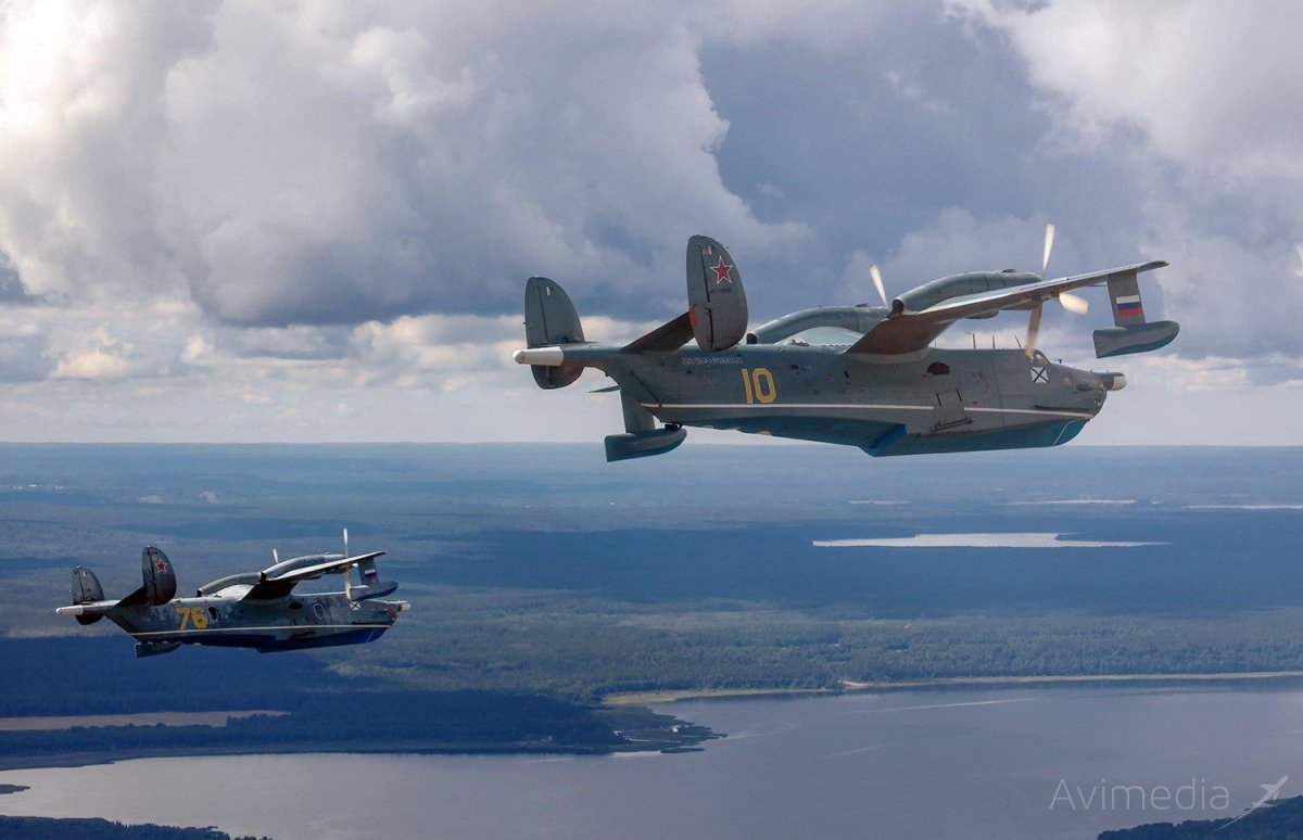 Гидросамолет бе-12