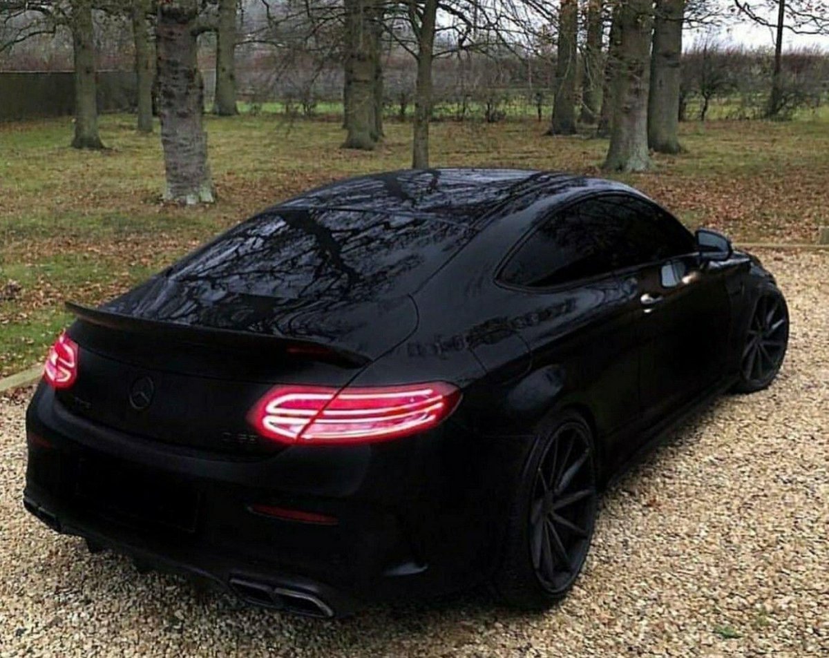 Мерседес АМГ черный тонированный