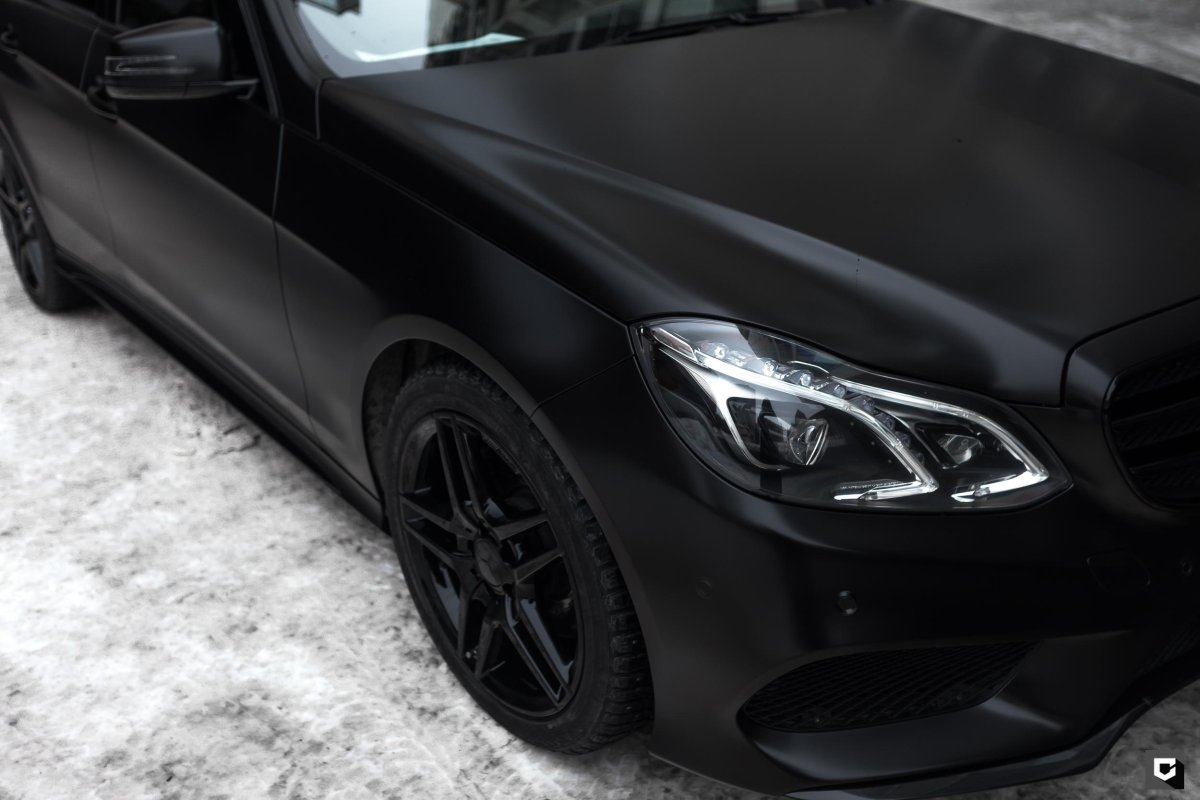 Мерседес е200 АМГ черный