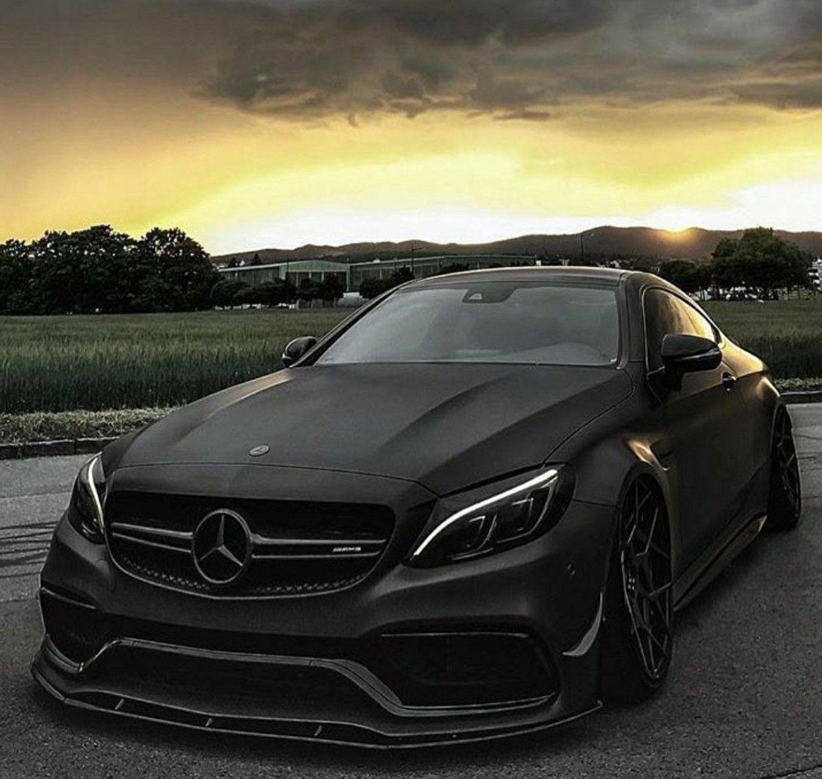 Мерседес АМГ чурний