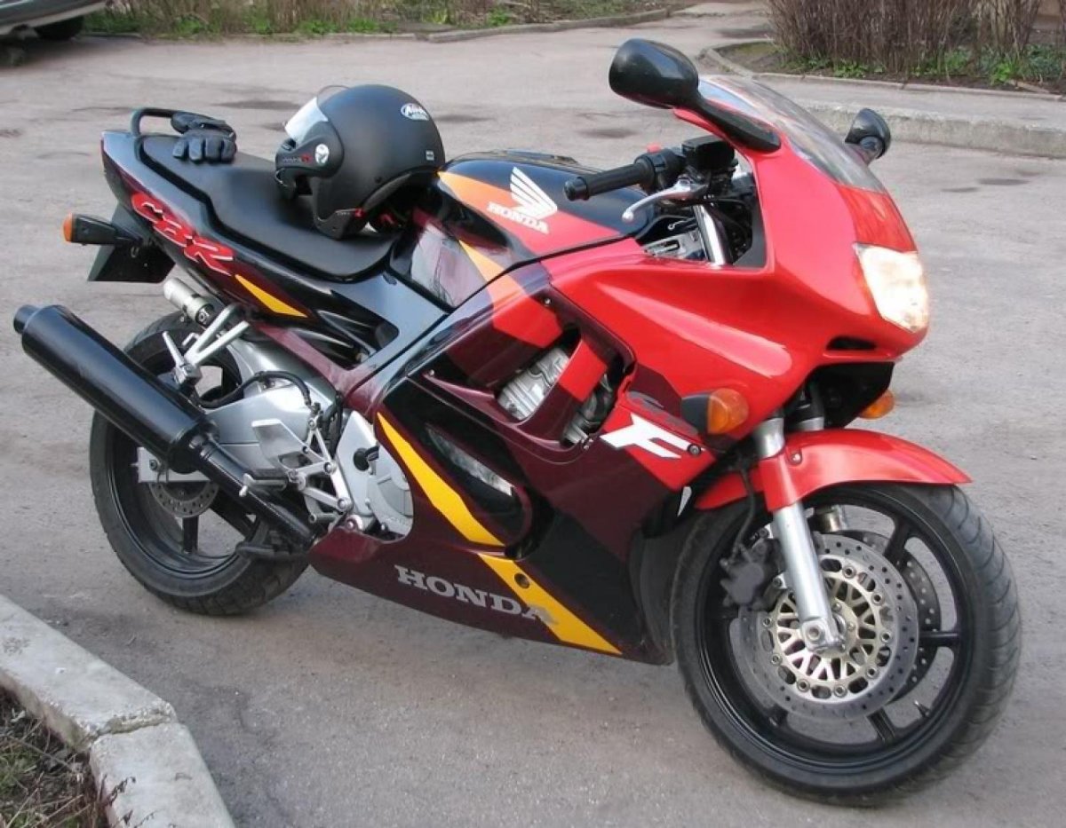 Хонда СБР 600 ф4 i