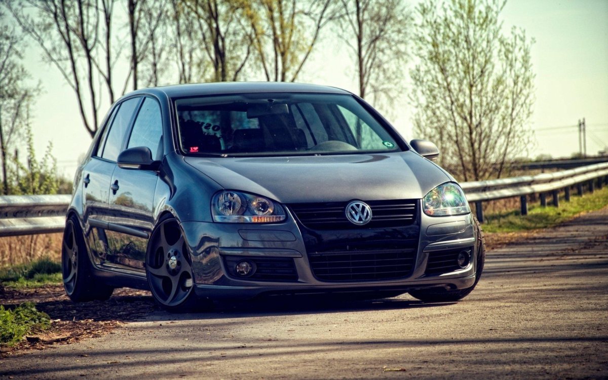 Volkswagen Golf GTI mk5