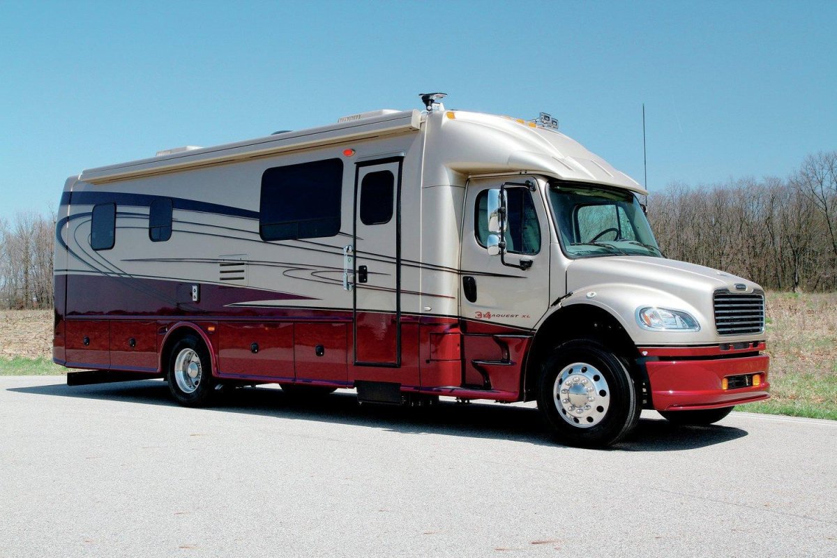 M2 RV Motorhome freightliner