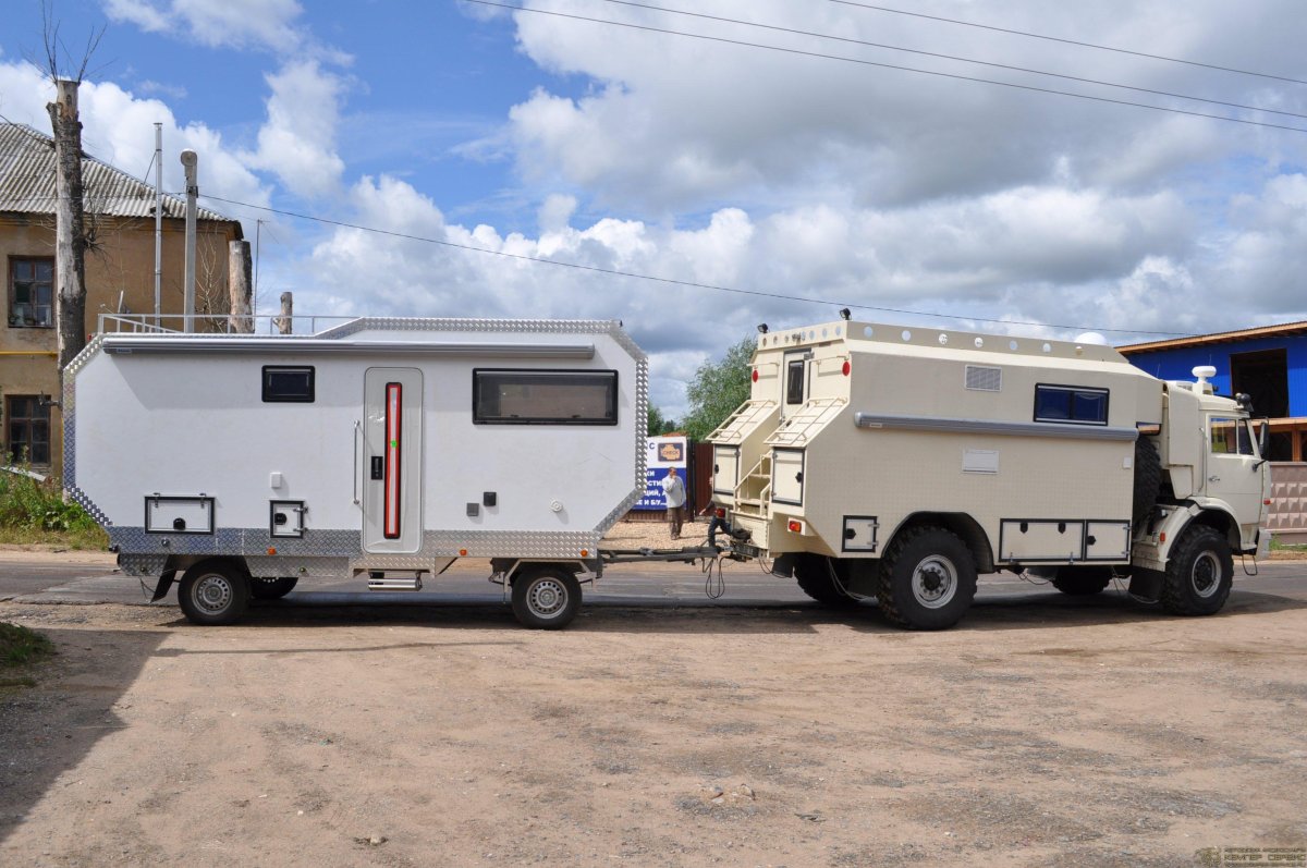 Прицеп кунг Сармат КП-4,