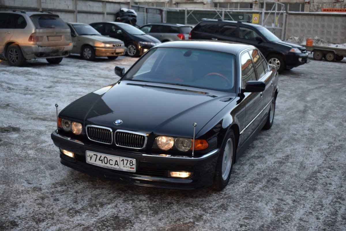 BMW 7 Старая модель