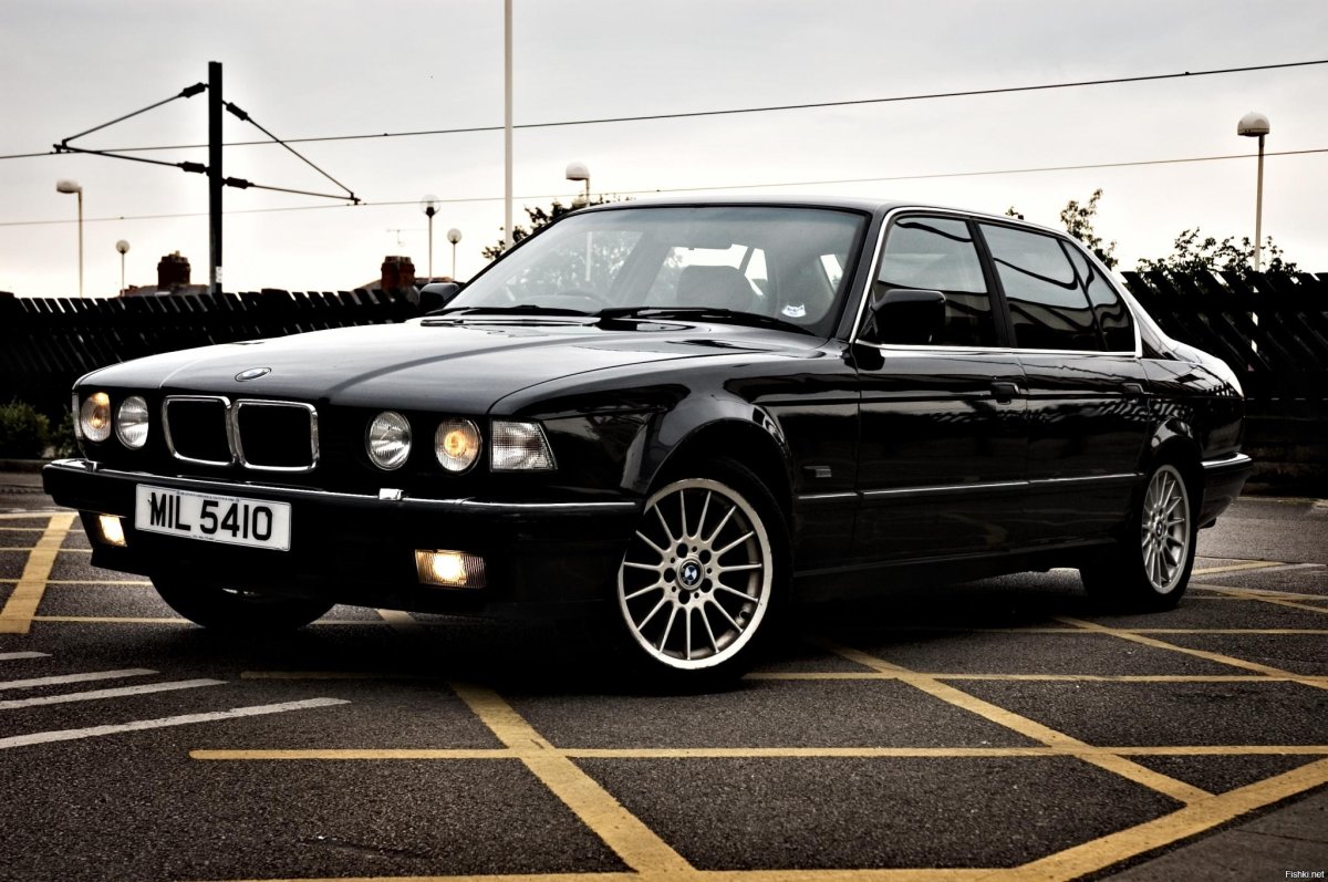 БМВ 7 е34