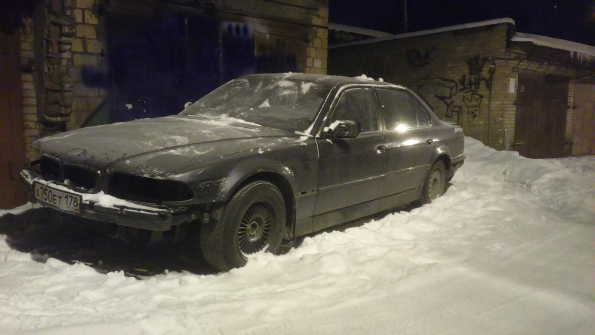 БМВ 750 е38 расстреляли