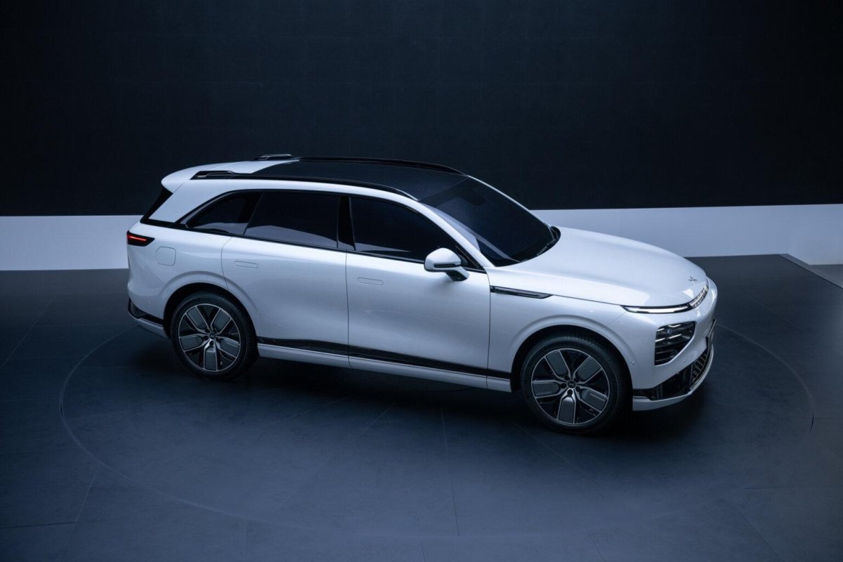 Xpeng g9 кроссовер