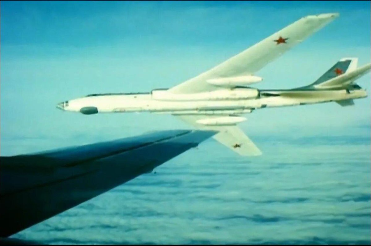 Случай в квадрате 36-80 самолеты