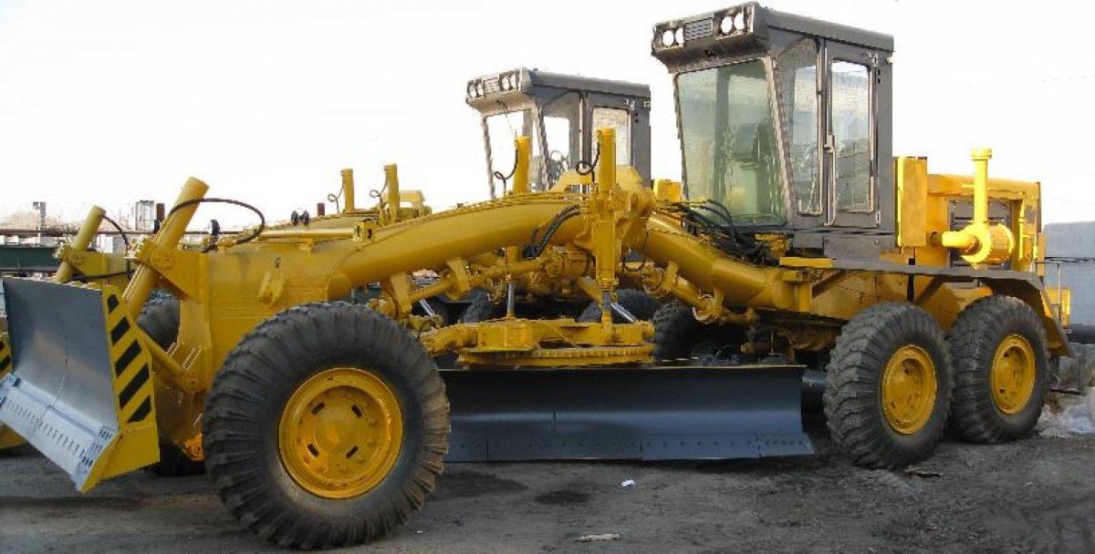 Автогрейдер ДЗ-180