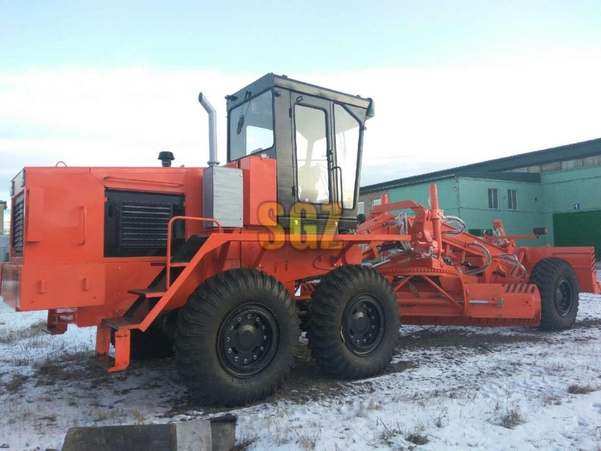 Грейдер ДЗ 98 новый
