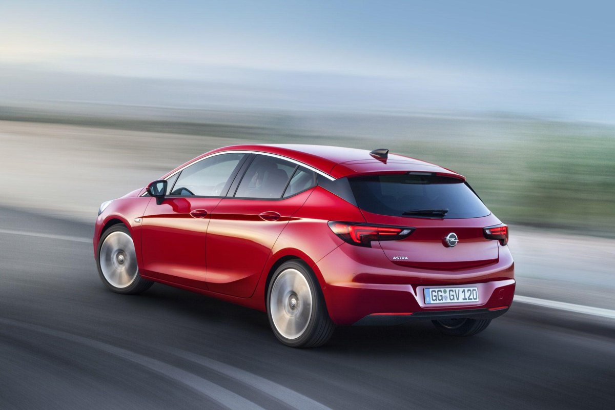 Opel Astra 2021