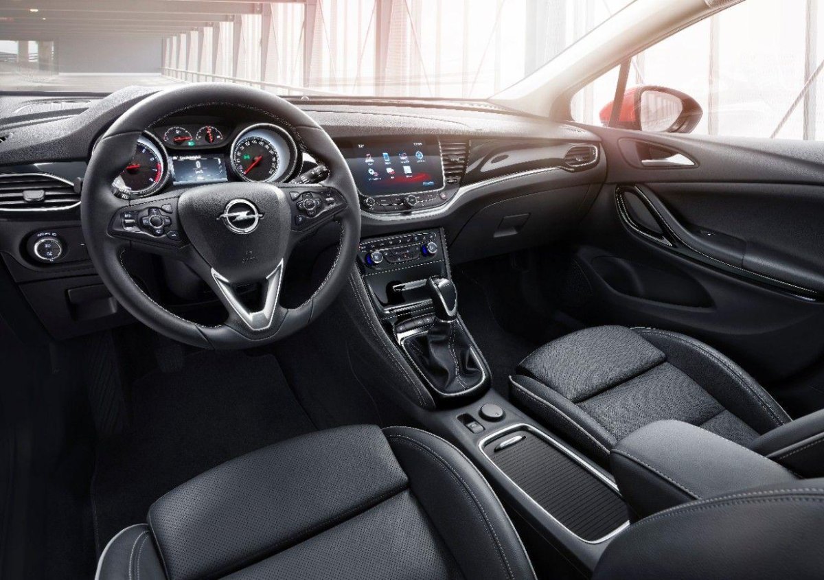 Opel Astra k 2015
