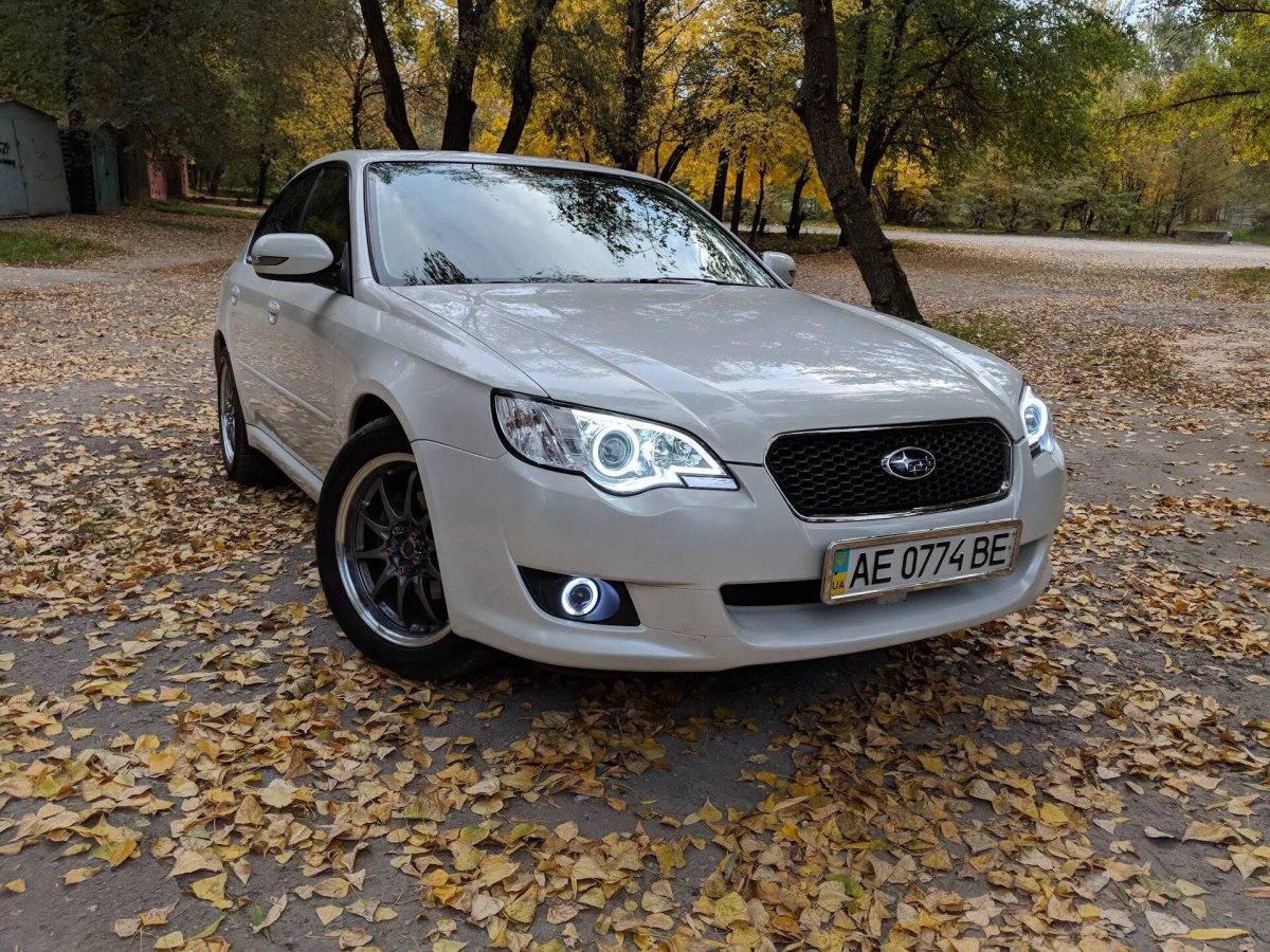 Subaru b4 Legacy BL ангельские глазки