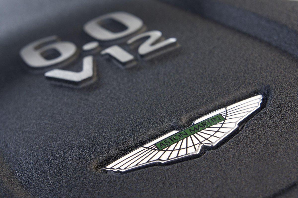 Hot Wheels Aston Martin db9