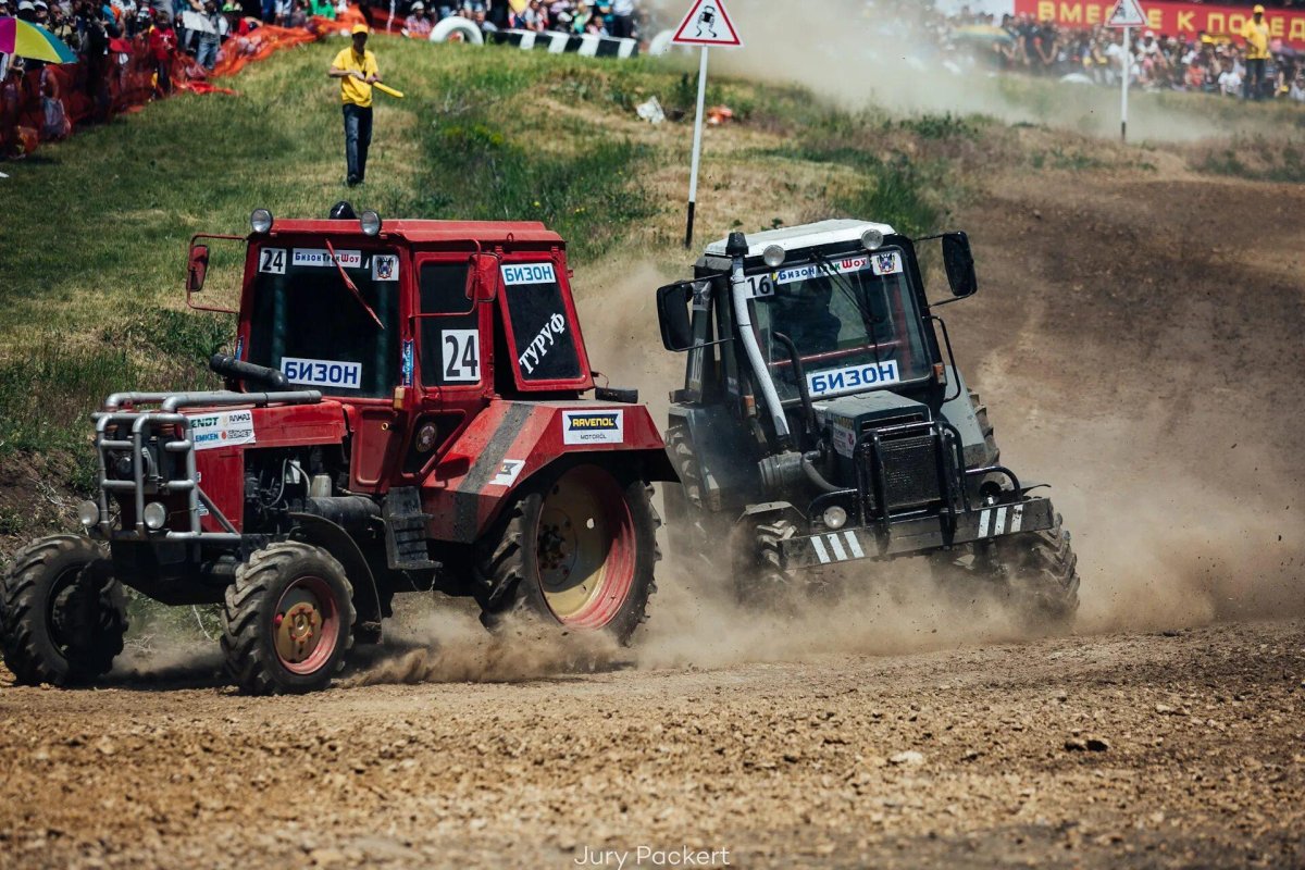 Бизон трактор шоу