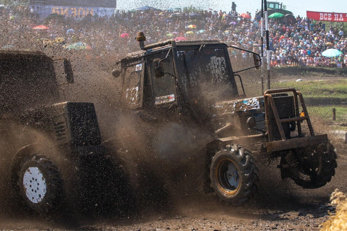 Гонки на тракторах Бизон 2022