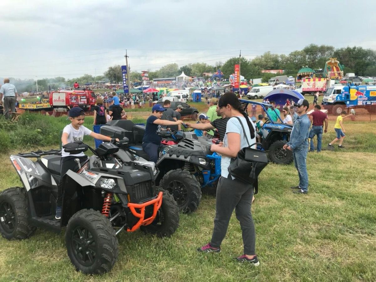 Гонки на тракторах Омск