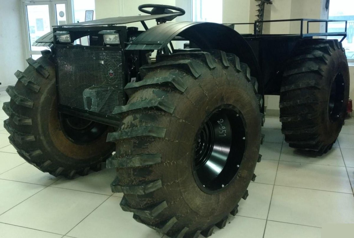 Вепрь 5 м болотоход