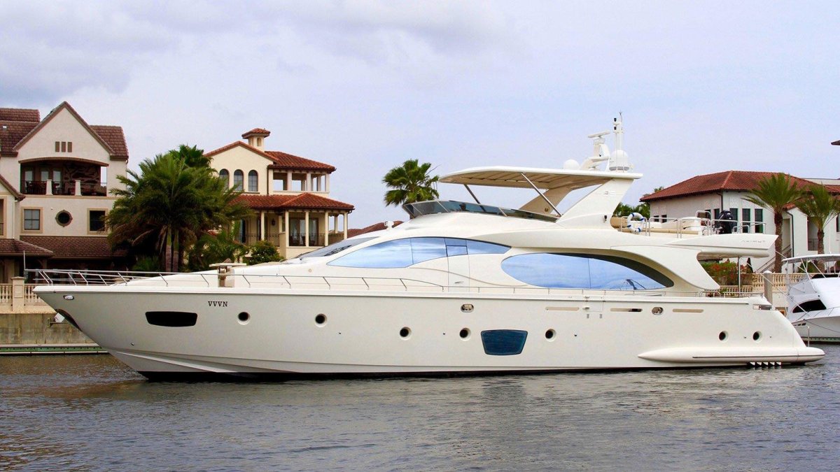 Азимут 85 яхта