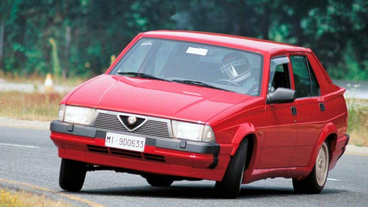 Alfa Romeo 75 v6