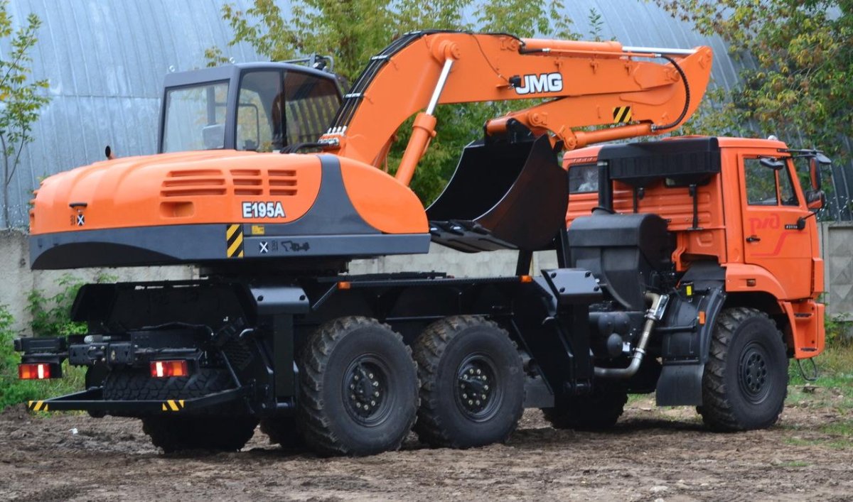 Экскаватор Эксмаш e195a