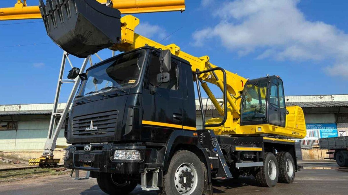 Экскаватор-планировщик Badger-470tm