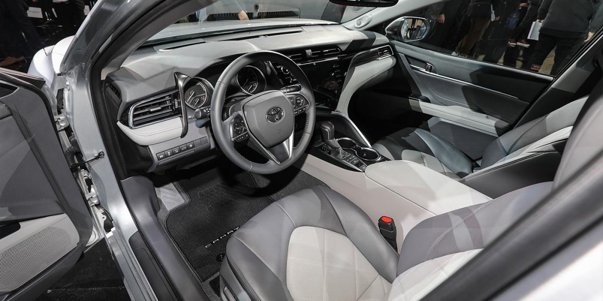 Toyota Camry 2018 Interior