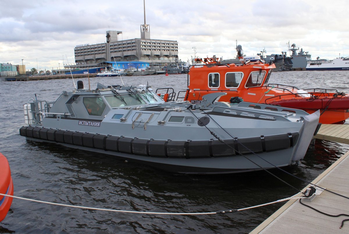 Катер ДШЛ 02800