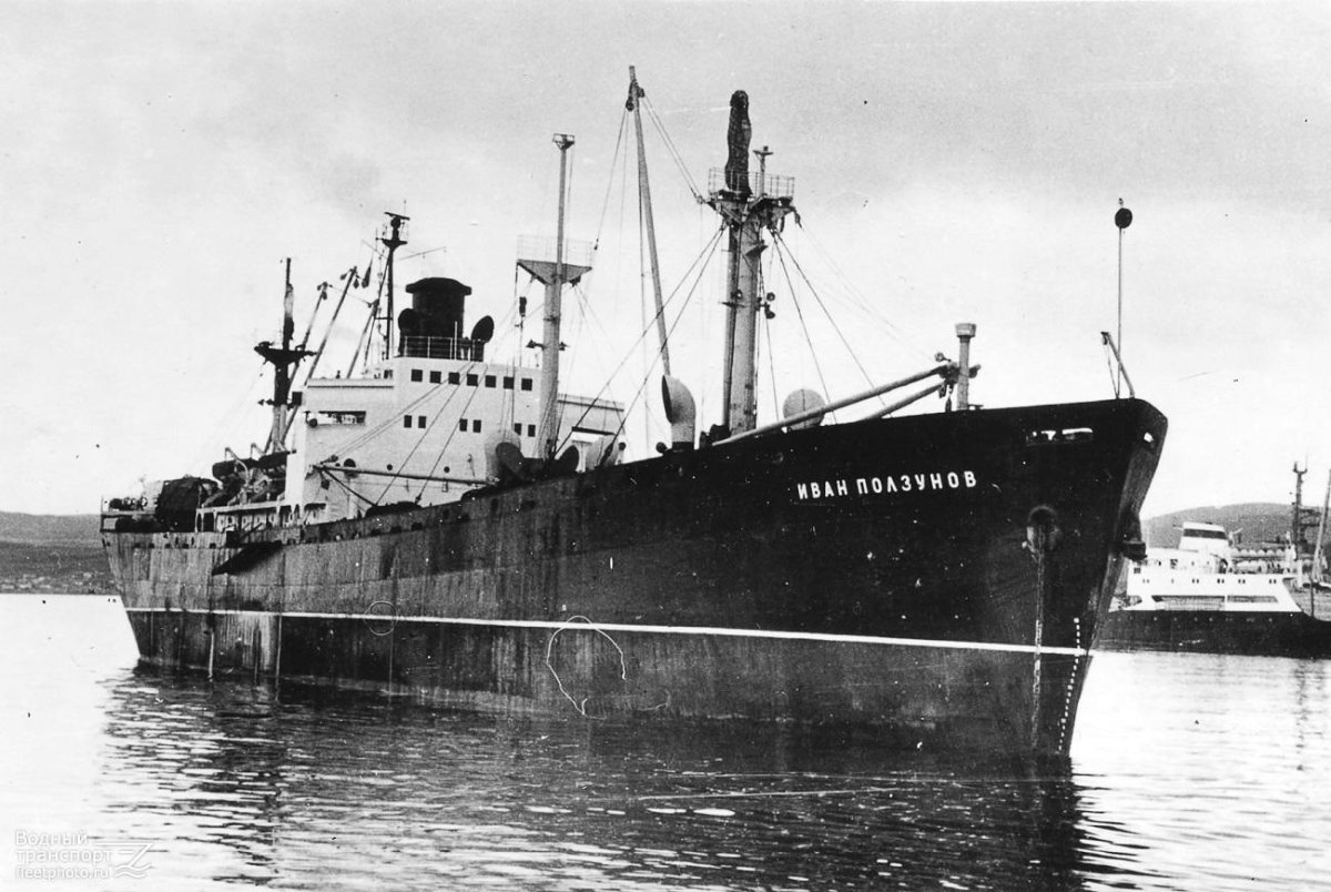 Сухогруз Иван Ползунов