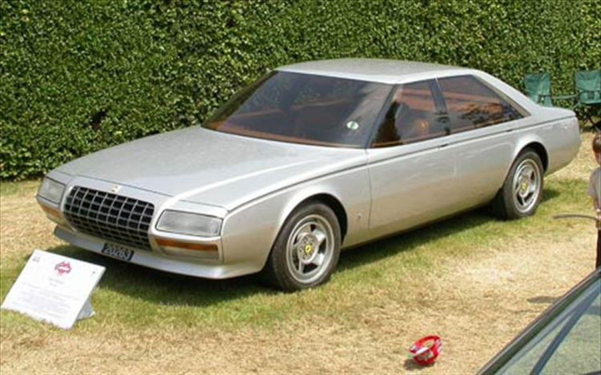 Феррари седан Pinin