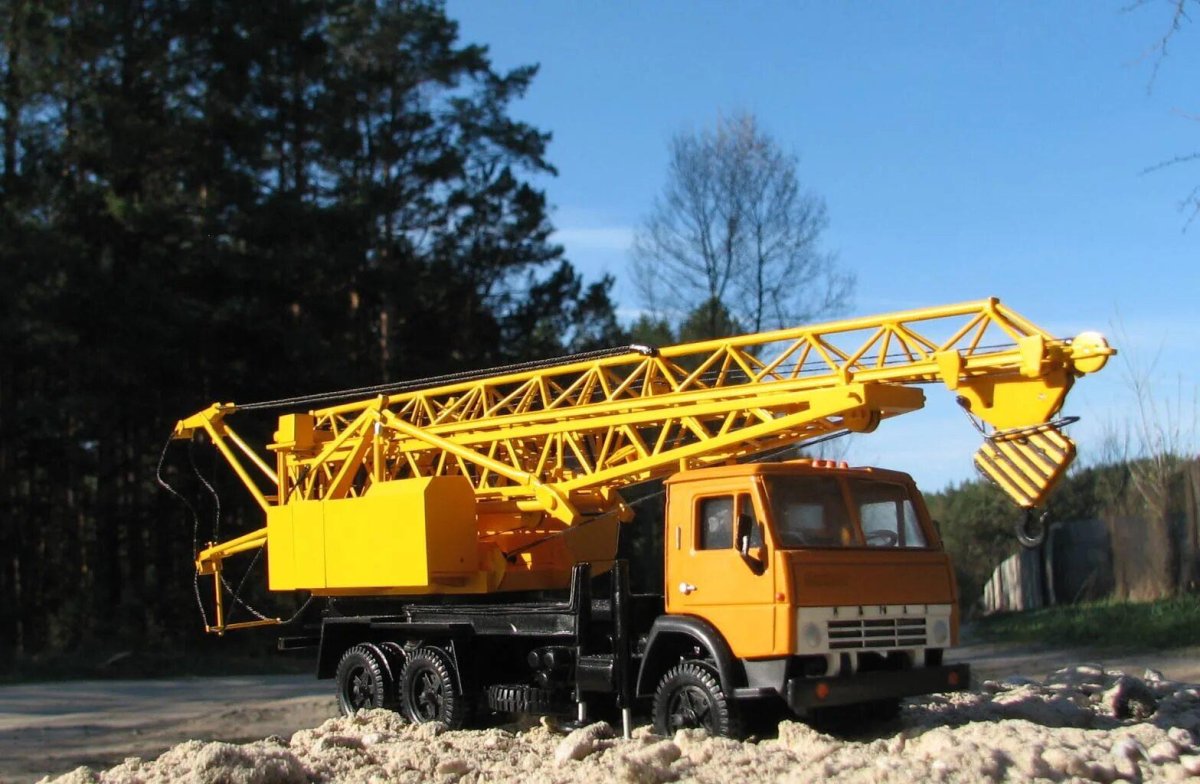 КАМАЗ-53213 башенный кран АБКС-6