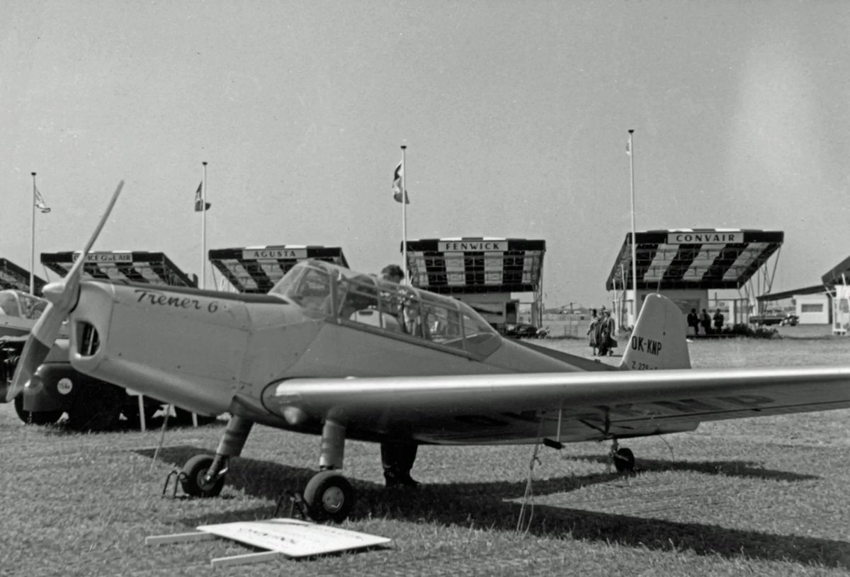 Zlin z-326