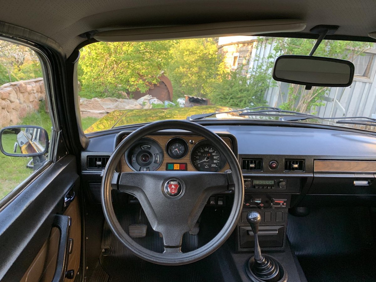 Волга ГАЗ 31029 салон