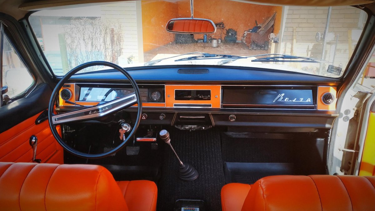 ГАЗ-24-24 «Волга» салон