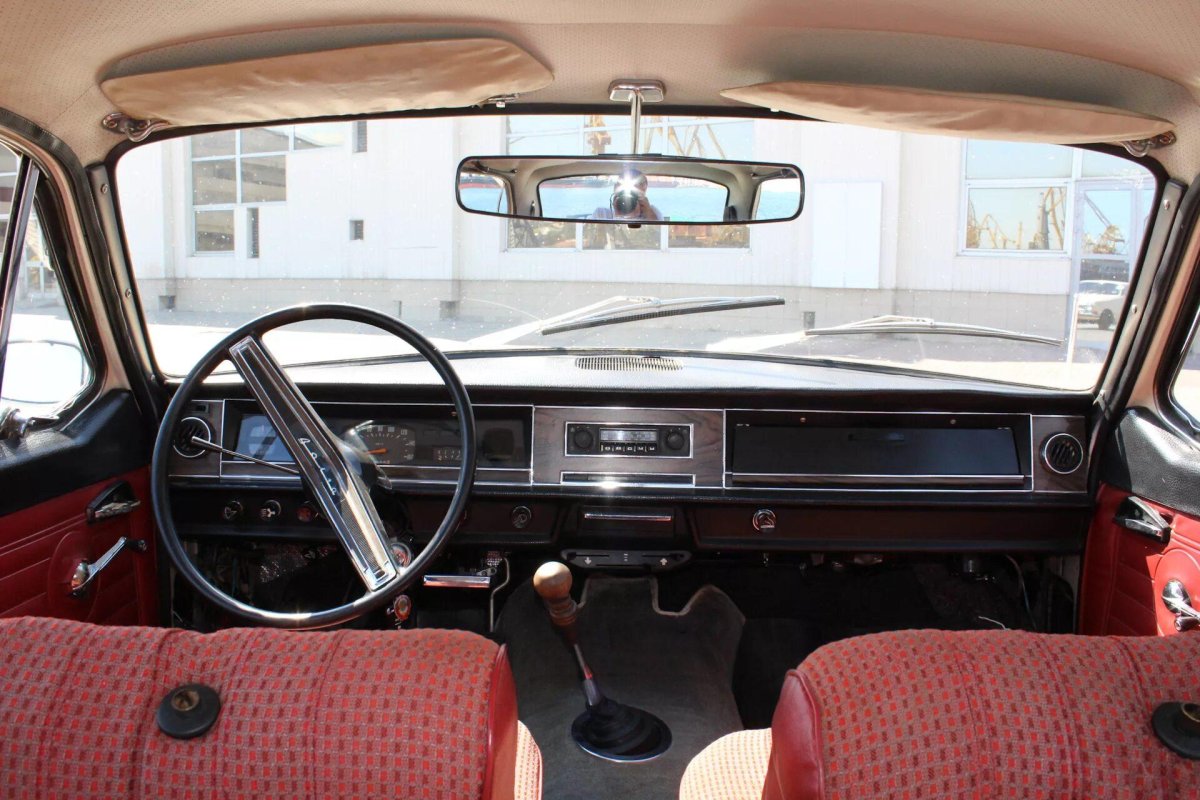 ГАЗ 2401 салон