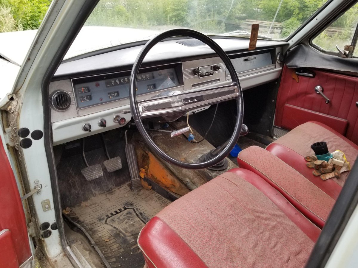 ГАЗ-24-24 салон